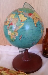 Globo terráqueo. Bola del mundo de los años 80. Preciosa pieza.