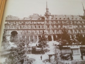 Lámina del Madrid viejo. LA CIBELES EN SU BUNKER. AÑO 1.939