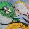 Raqueta de tenis con su tensor. VIntage. Británica. Precioso objeto de decoración