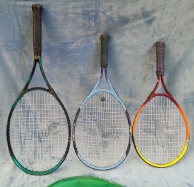 Raqueta de tenis con su tensor. VIntage. Británica. Precioso objeto de decoración