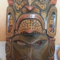 Máscara Azteca en madera policromada.