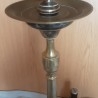 Lámpara de mesa en bronce. Años 70. Pantalla nueva. Funcionando.