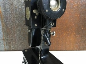 Proyector viejo de diapositivas.