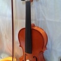 Violín tradicional. Moderno. Prácticamente nuevo. 3/4. Completo.