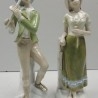 Pareja de figuras en porcelana de la firma TITO VALENCIA. Gran tamaño 39 cm de alto.