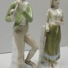 Pareja de figuras en porcelana de la firma TITO VALENCIA. Gran tamaño 39 cm de alto.