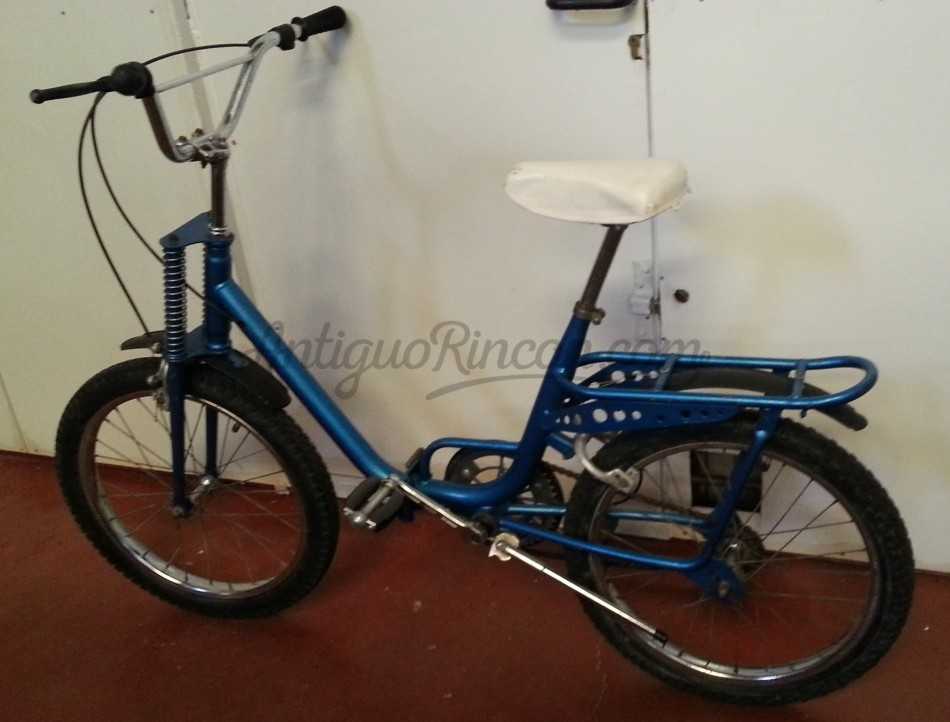 Bicicleta VINTAGE. Años 70. Origen portugués. Fuerte y robusta y funcionando.