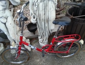 Bicicleta BH. Años 80. Infantil. Origen español. Completa y preciosa bicicleta. Funcionando.