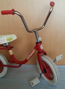 Triciclo - Bicicleta infantil. Años 90. Funcionando.