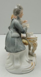 Vintage Figura de Porcelana Pareja Tomando Te Bonitos Detalles Piezas de Colección