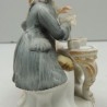 Vintage Figura de Porcelana Pareja Tomando Te Bonitos Detalles Piezas de Colección