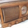 Radio de válvulas antigua. Precioso objeto años 60-70