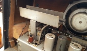 Radio de válvulas antigua. Marca TELEFUNKEN BARCAROLA II. Gran objeto años 60-70