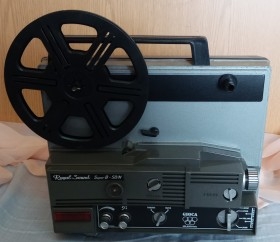 Proyector de películas de los años 70. Marca Gioca.