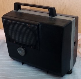 Proyector de películas de los años 70. Marca Gioca.