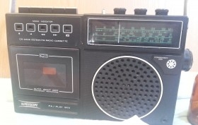 Radio-cassette marca SUPERSCOPE. Viejo aparato.