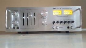 Amplificador integrado HH Scott A-436. Perfecto estado de trabajo.