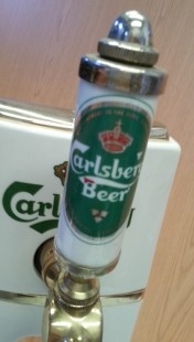 Grifo de Cerveza CARLSBERG. Columna cervecera. Cerámica.