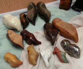 Zuecos en miniatura. Colección de 12 unidades de diferentes países.