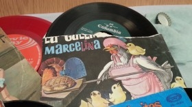 Discos Singles de cuentos infantiles. Colección de 4 discos. Años 60-70