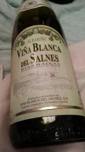 Vinos viejos para atrezzo o decoración. 6 unidades. Años 80-90