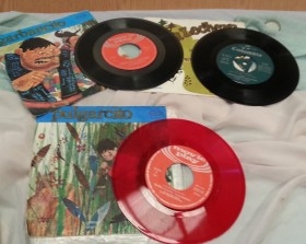 Discos Singles de cuentos infantiles. Colección de 3 discos. Años 60-70