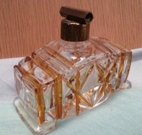 Perfumero y conjunto de tocador en vidrio. Antiguo. Años 20