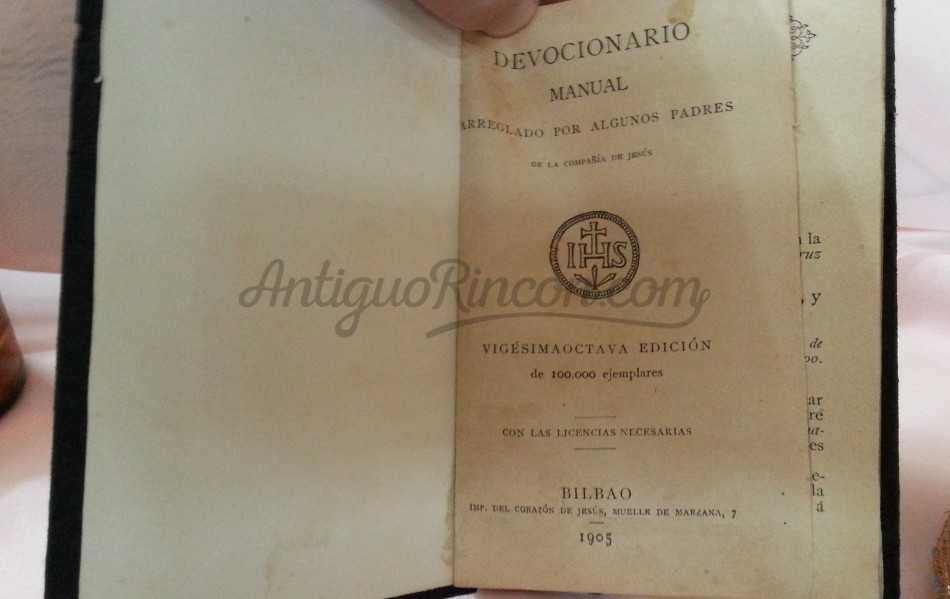 Libro religioso. Devocionario del año 1905. Centenario.