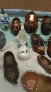 Zuecos en miniatura. Colección de 12 unidades de diferentes países.