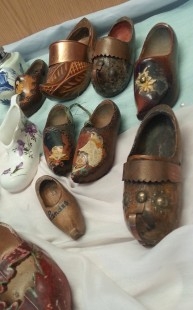 Zuecos en miniatura. Colección de 12 unidades de diferentes países.
