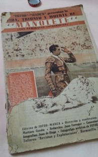 Manolete. Vieja revista. Años 40. Muy deteriorada.