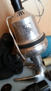 Aspirador antiguo. Años 40. Marca Valet. Maleta original.