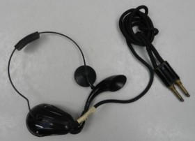 Auriculares de los años 50. Incorporado micrófono. En baquelita.