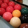 Bolas de billar. Set de 17 bolas billar inglés. Marca Aramith. Old billiards balls.