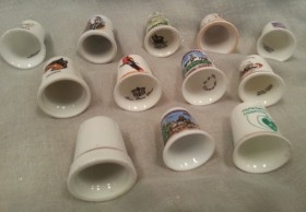 Dedales de colección. 12 unidades. Diferentes partes del mundo. Old thimbles