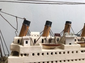 Barco TITANIC. Años 50. Totalmente artesanal.