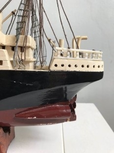 Barco TITANIC. Años 50. Totalmente artesanal.