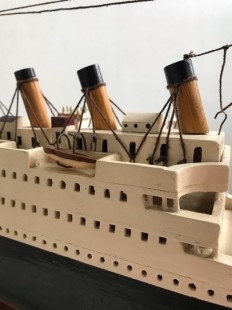 Barco TITANIC. Años 50. Totalmente artesanal.