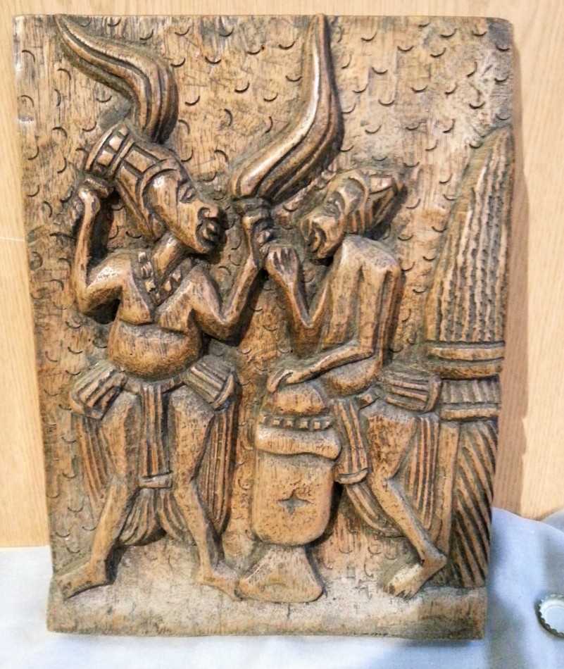 Talla en madera de los años 70. Origen africano. Talla en madera de los años 70. Origen africano.