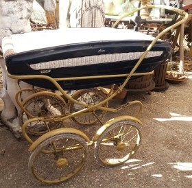 Carrito de bebé. Años 50. Sillita de paseo antigua. Marca JANÉ.