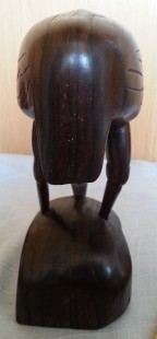 IBI. Escultura tallada en noble madera tropical. Gran calidad