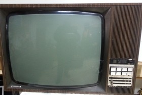 Televisor. Marca GRUNDIG. Viejo aparato años 60
