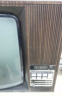 Televisor. Marca GRUNDIG. Viejo aparato años 60