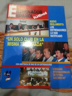 Revistas El Entrenador Español fútbol Años 90. 12 ejemplares