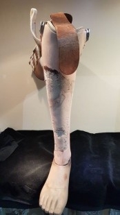 Pierna. Prótesis de vieja pierna derecha. Años 60. Original.