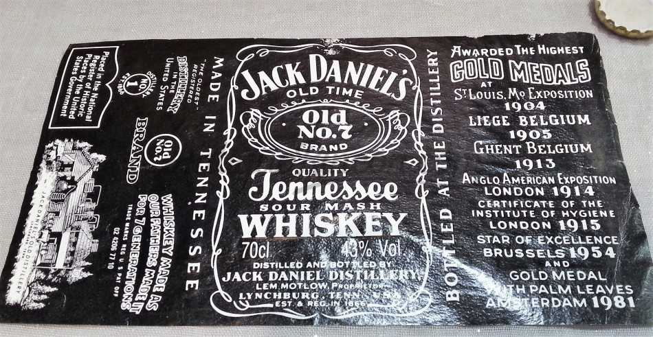 Antigua etiqueta Whiskey Jack Daniel's Antigua etiqueta Whiskey Jack Daniel's