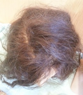 Cabezas de peluquería para aprender a peinar cabello. Pareja. Maniquís peluquero. Años 90