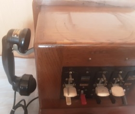 Centralita telefónica antigua. Años 40-50. Impresionante aparato. Teléfono. Origen francés.