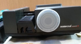 Proyector de diapositivas. Años 80. Funcionando. REFLECTA DIAMATOR A