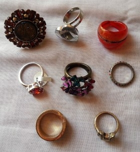 Anillos. Colección de 8 unidades.  Muy bonitos